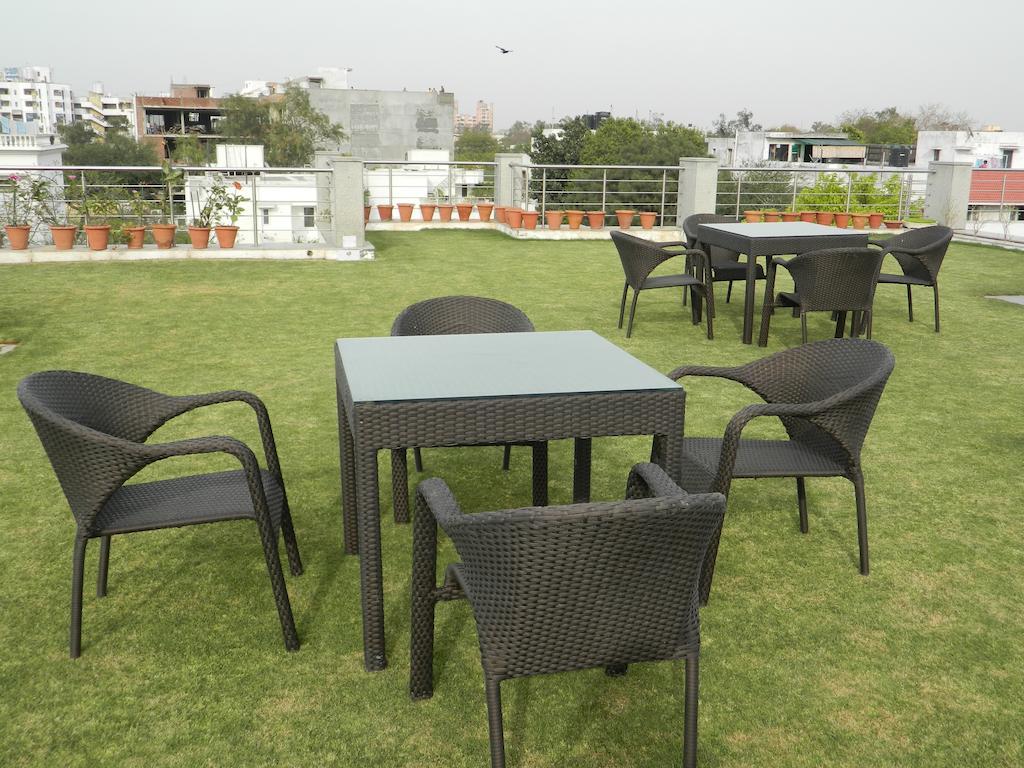 76 Friends Colony Bed & Breakfast Yeni Delhi Dış mekan fotoğraf