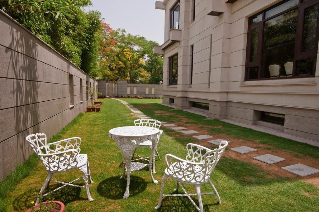 76 Friends Colony Bed & Breakfast Yeni Delhi Dış mekan fotoğraf